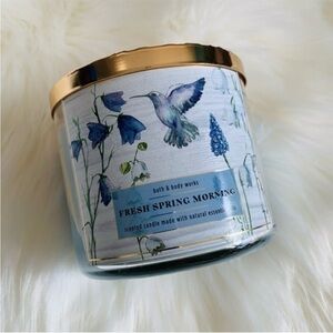 Bath & body Works Fresh Spring Morning NWT 3 wick candle Morning Dew blossoms